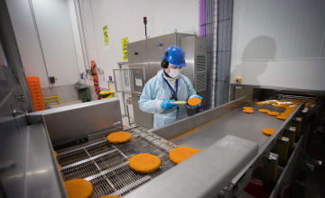 新型冠状病毒：智利猪肉行业继续百分百运行， 保障其员工健康及产品供应